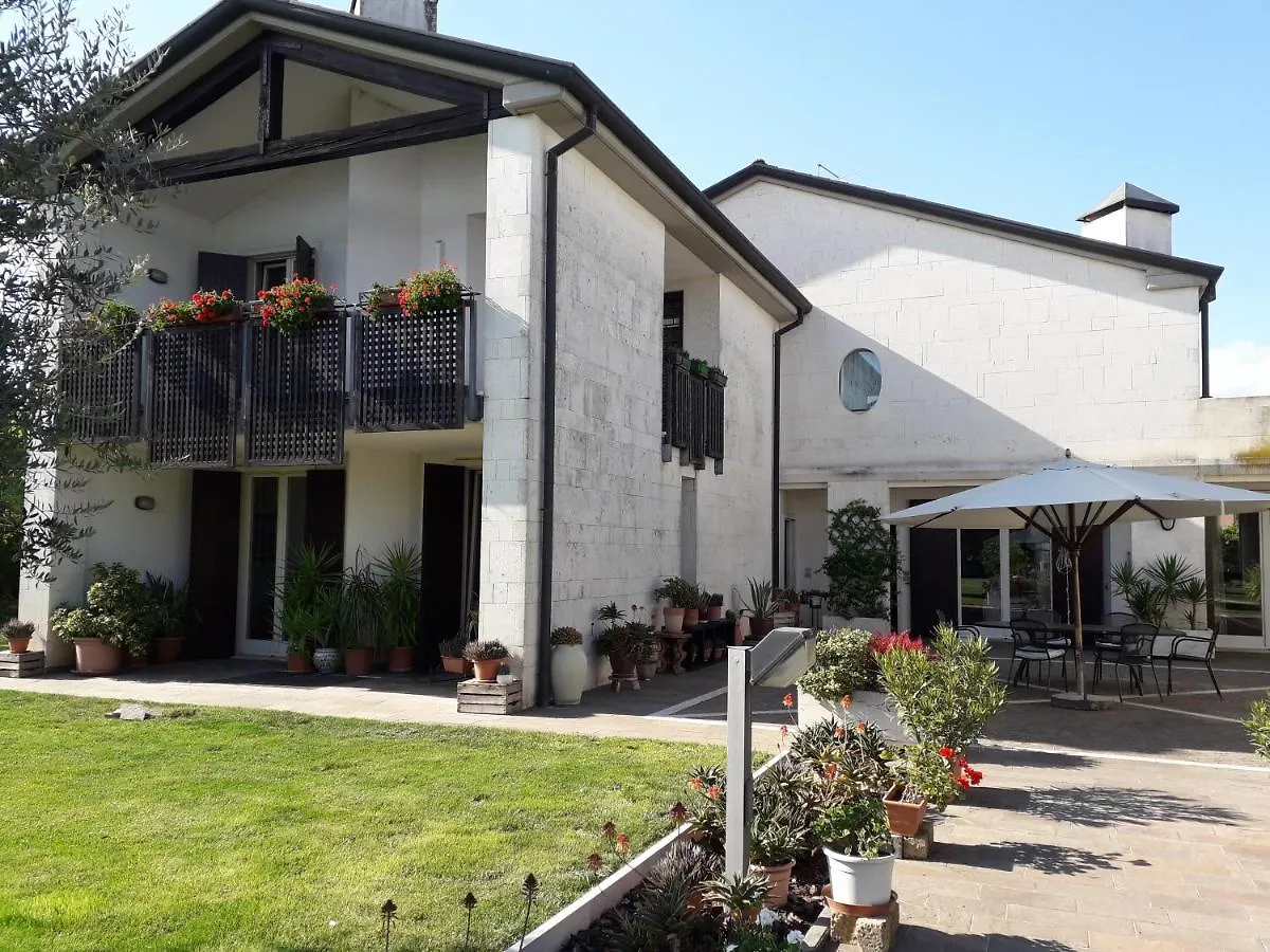 Casa Tina Villa Verona 0*,
